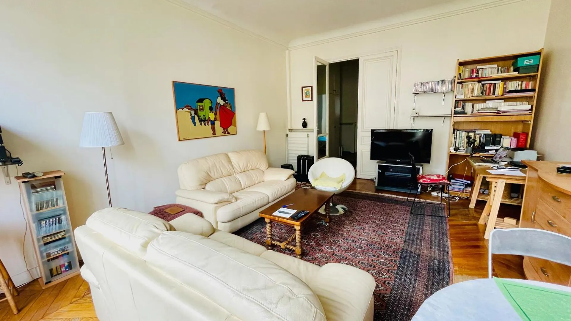 Madou Sall Lejlighed Paris 0*,  Frankrig